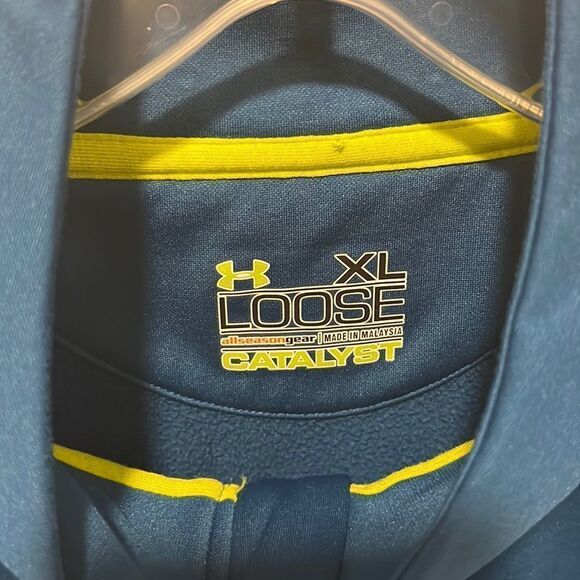 MENS UNDER ARMOR JACKET - Picture 2 of 3